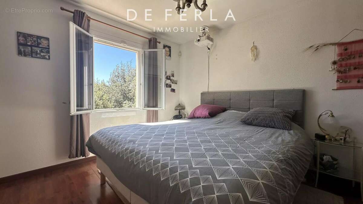 Maison à PEYROLLES-EN-PROVENCE