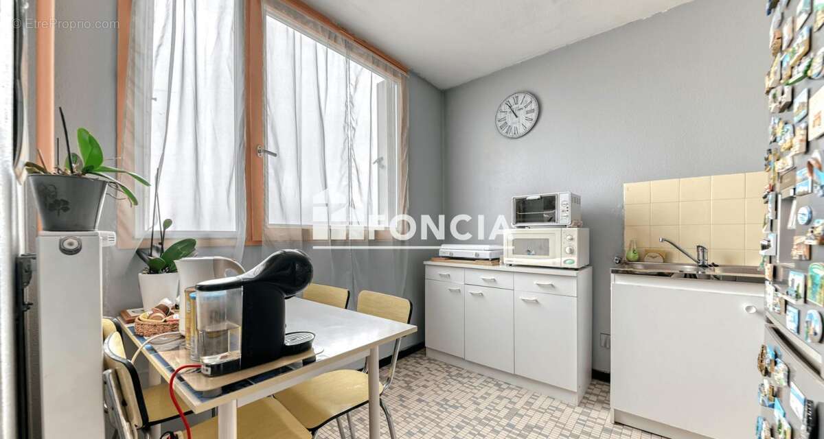 Appartement à LYON-8E