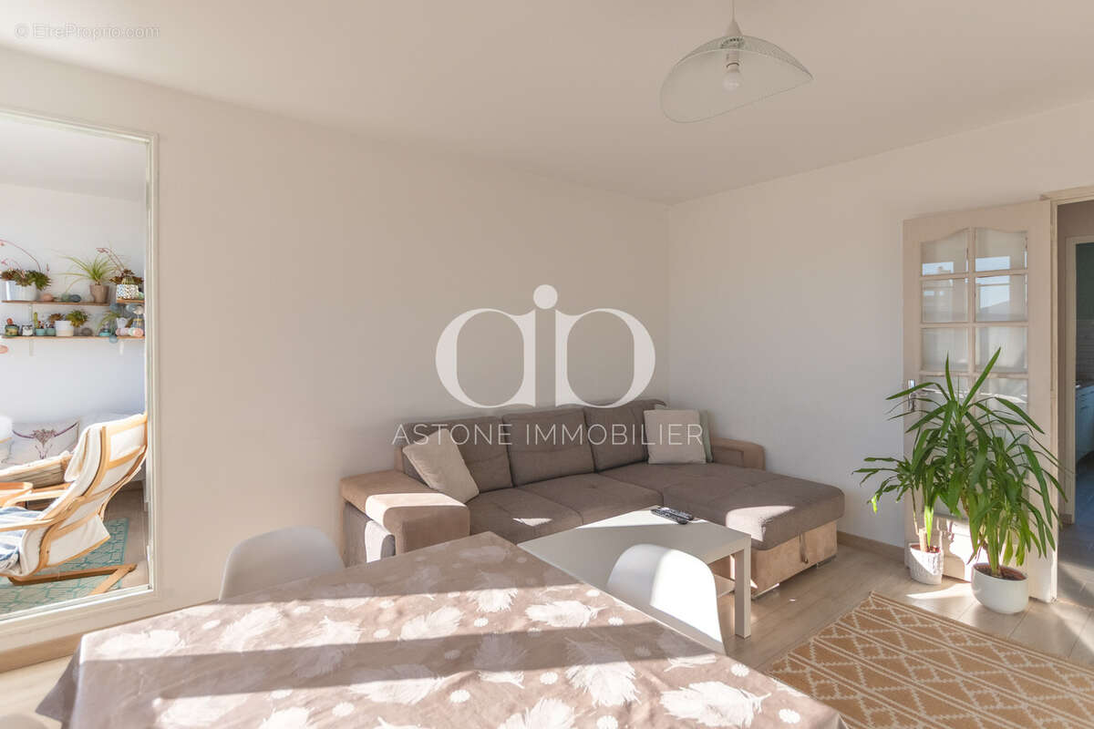 Appartement à AUBAGNE