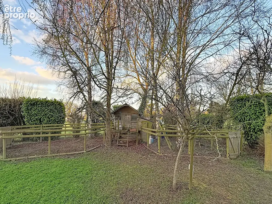 COLOMBY ANGUERNY - Maison de 8 pièces sur terrain de plus de 1 300 m2 - photo 17
