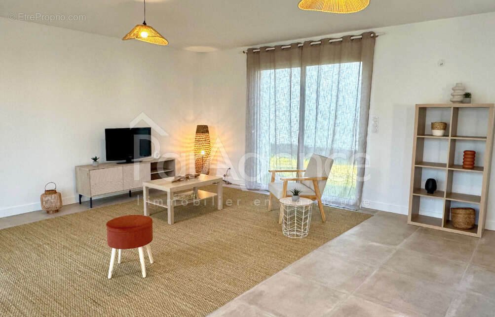 Maison à LES MATHES