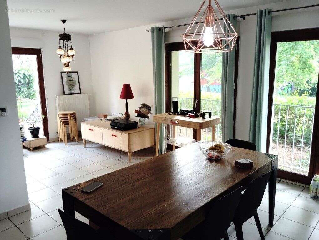 Appartement à SAINT-ETIENNE