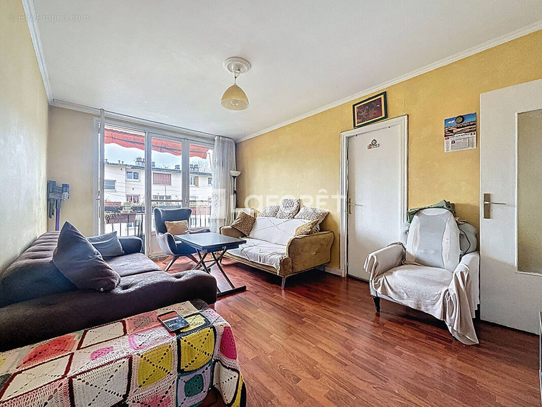 Appartement à CHAMPIGNY-SUR-MARNE