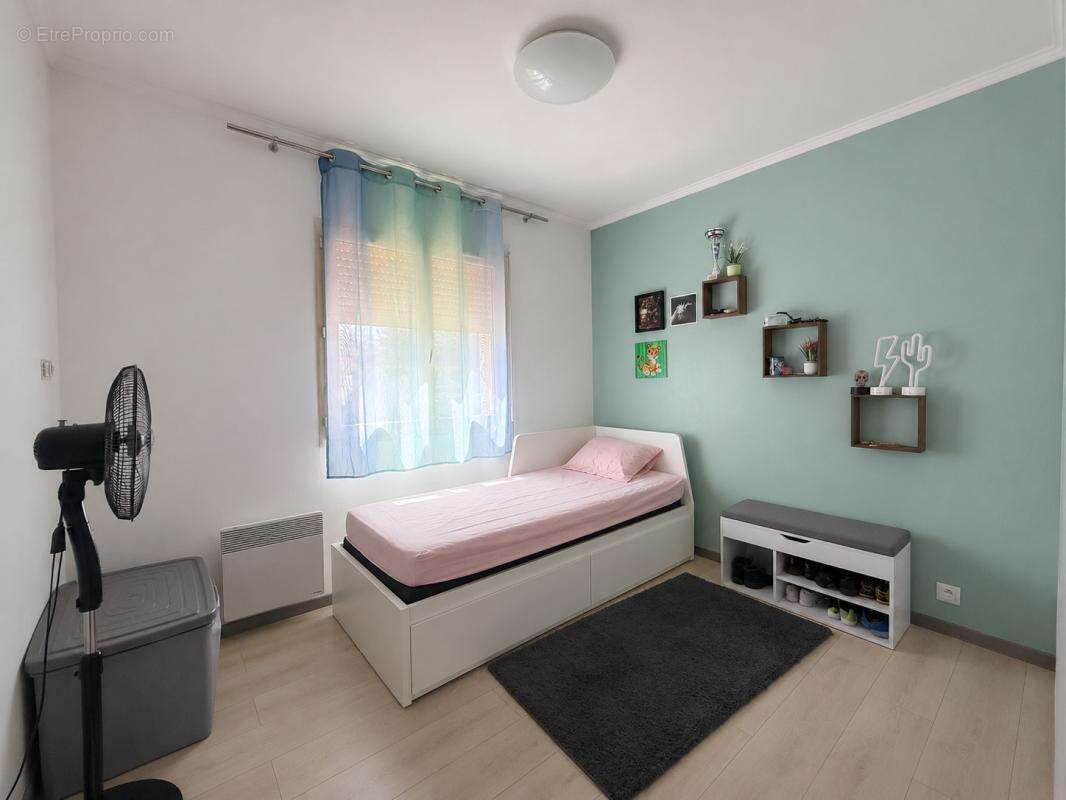 Maison familiale de plain-pied avec jardin clos - CASTELNAUDARY - photo 6