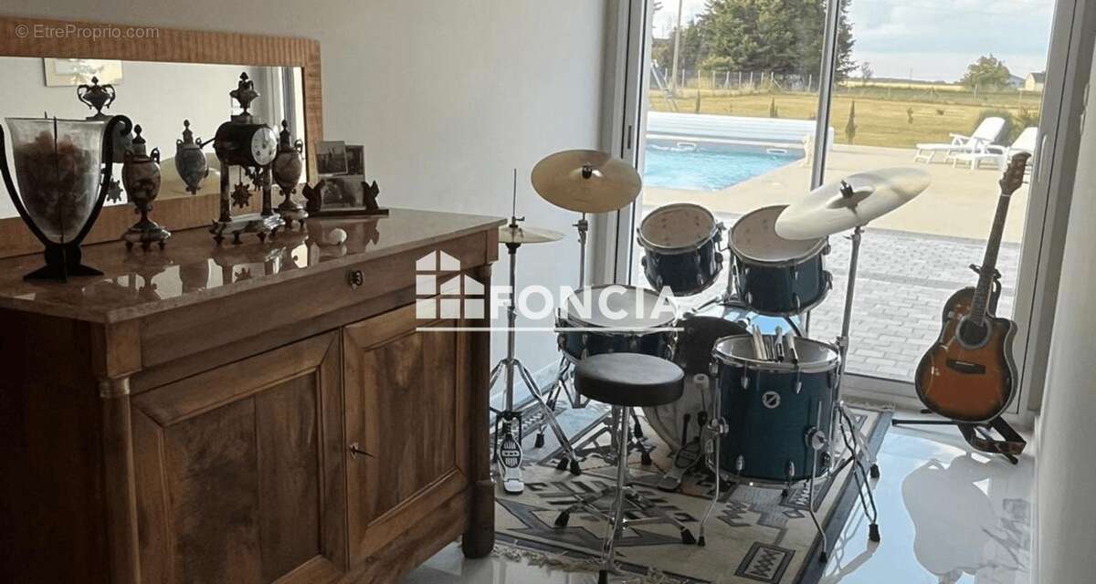 Maison à CORQUILLEROY