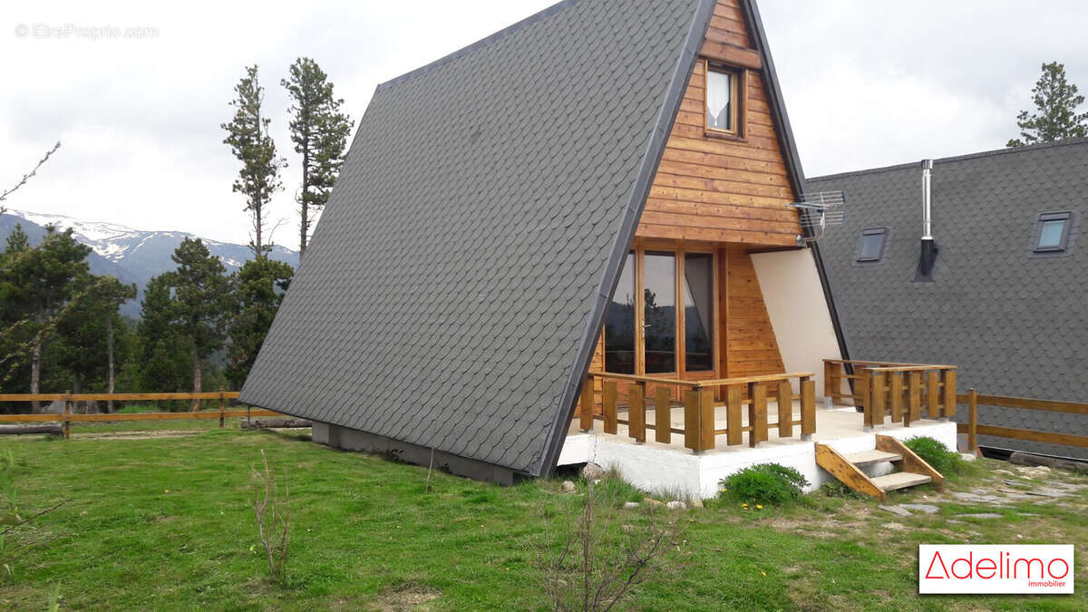 Maison à LES ANGLES