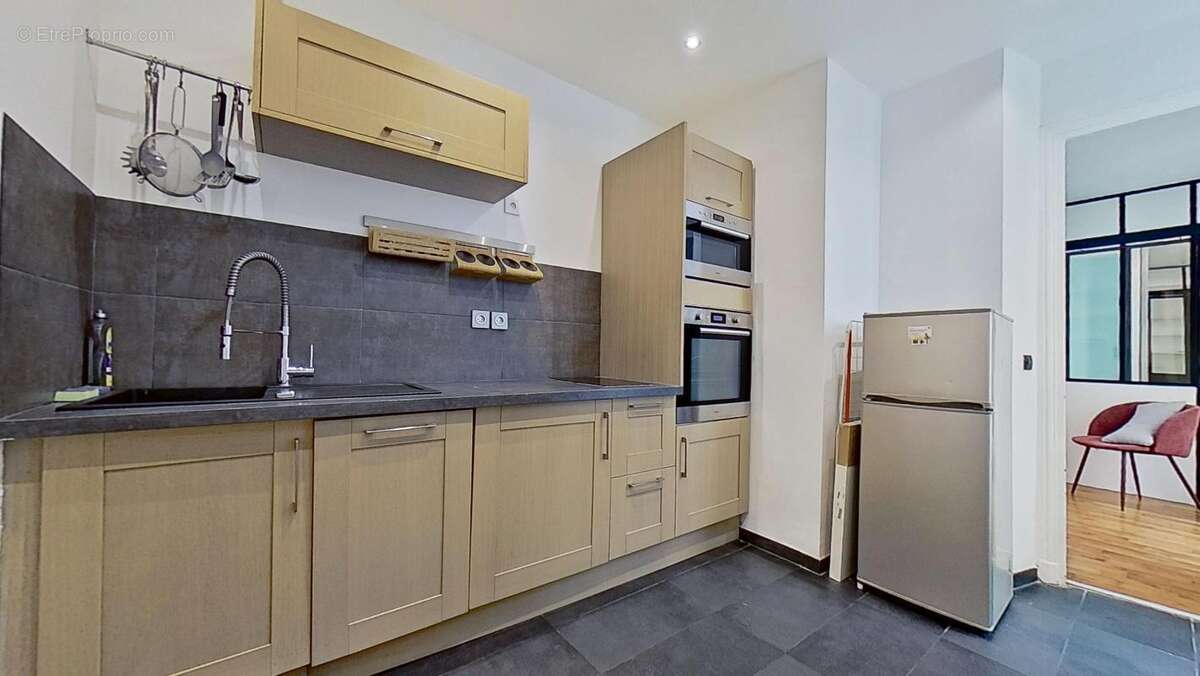 Appartement à PARIS-19E