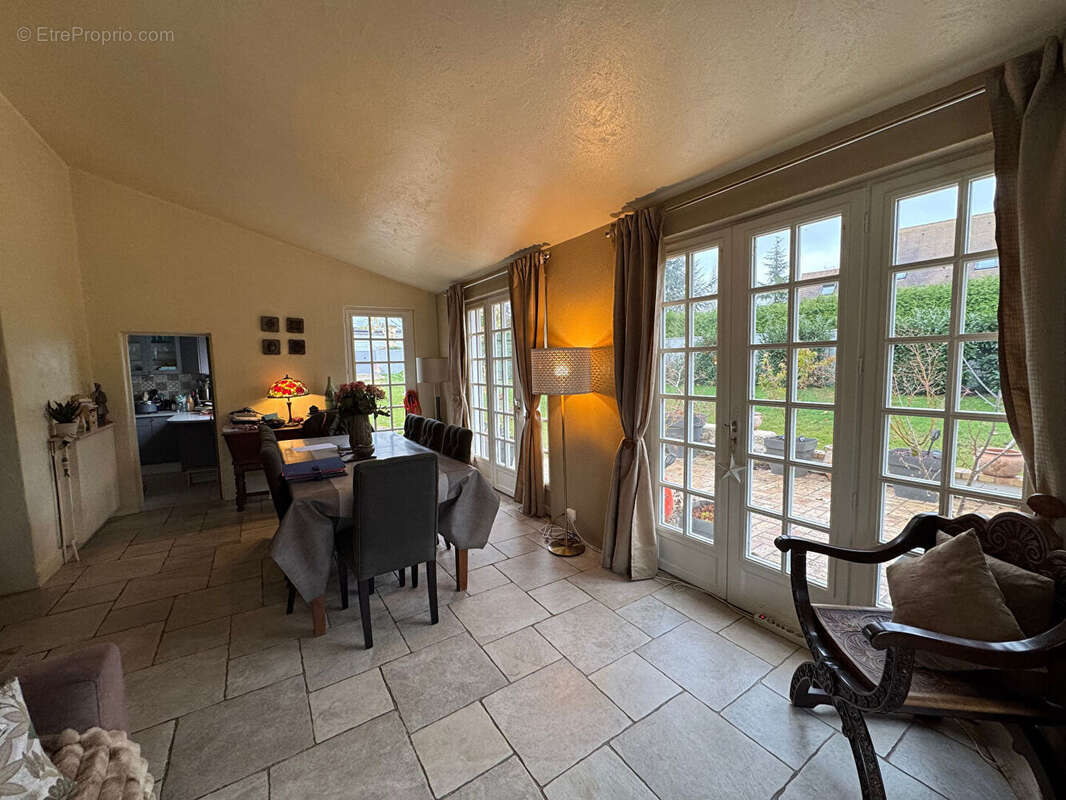 Maison à NOISY-LE-ROI