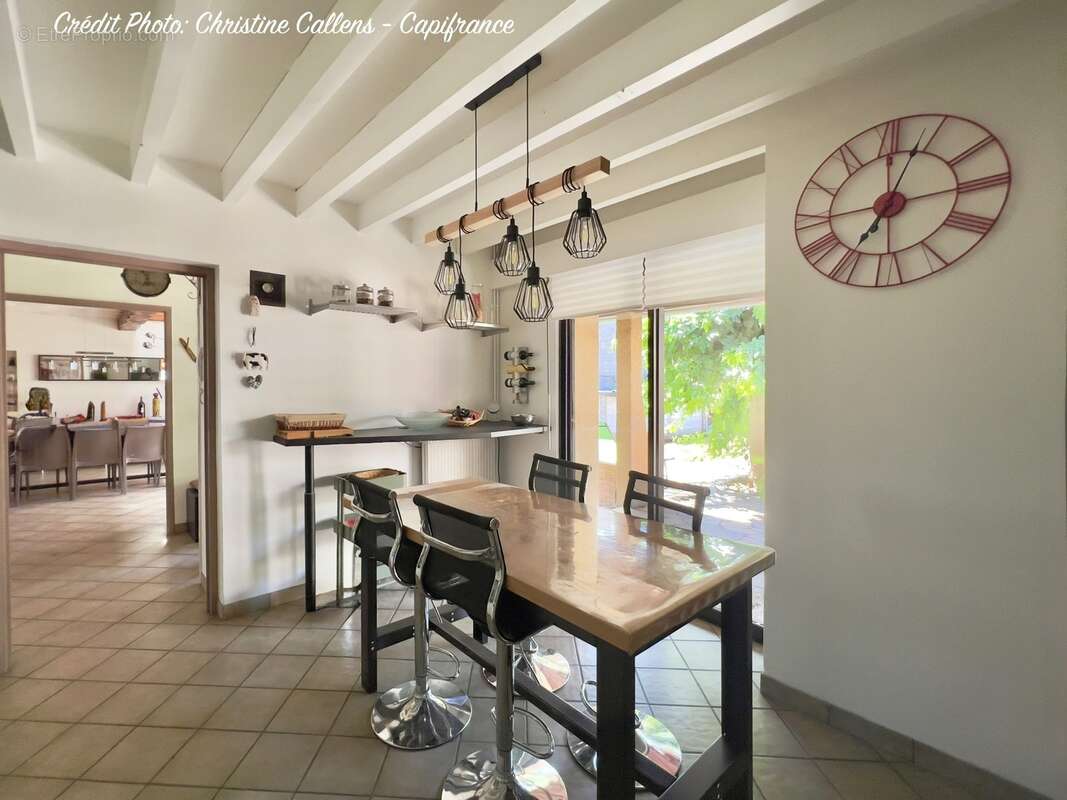 Maison de charme de 151 m² – 4 chambres, jardin, dépendances et beaux volumes à Varennes-sur-Morge - photo 8