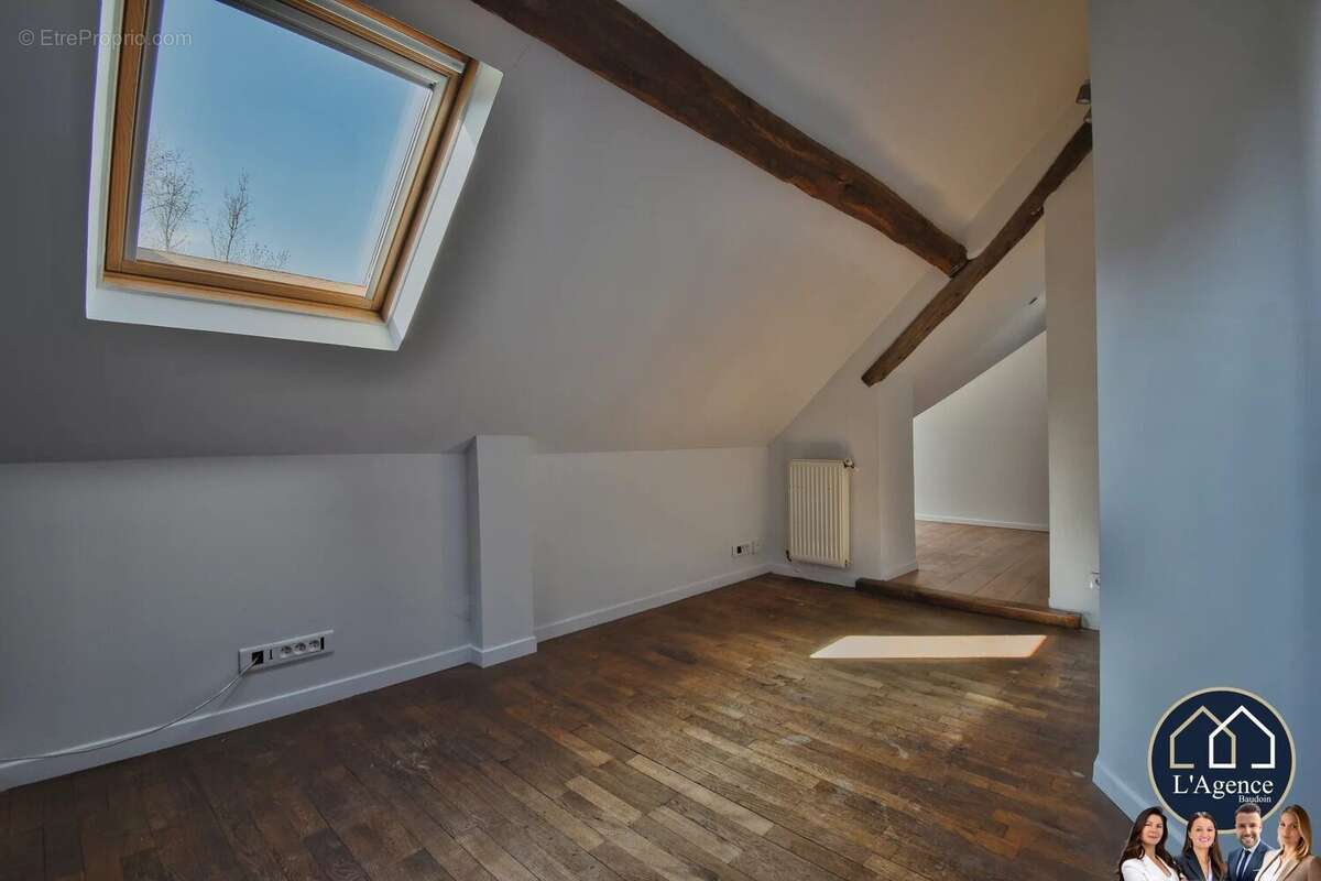 Maison à FAVEROLLES