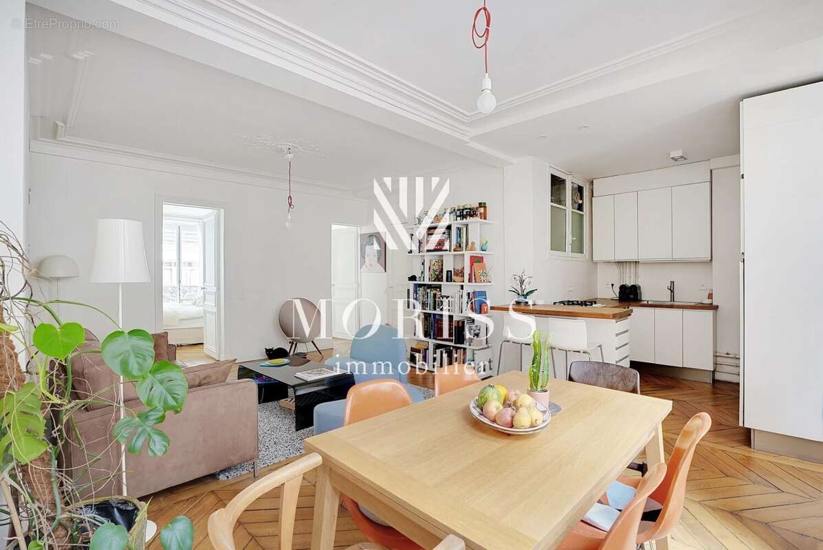 Appartement à PARIS-10E