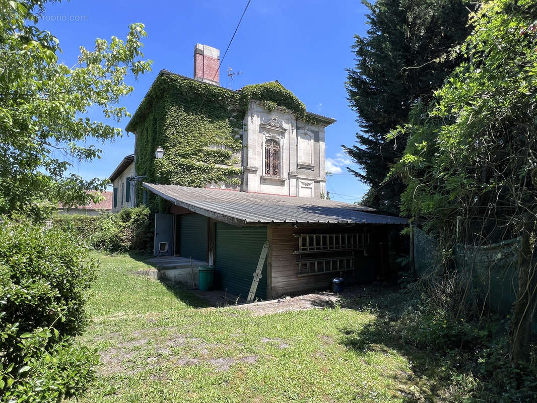 Maison à HOUEILLES