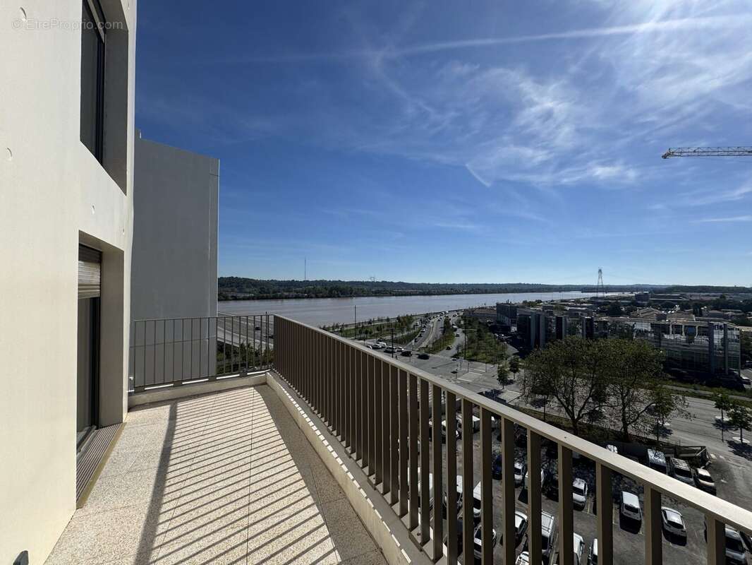 Appartement à BORDEAUX