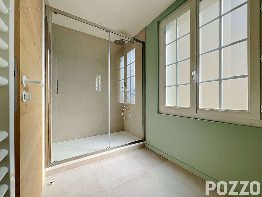 VILLERVILLE - Élégante villa de caractère avec vue mer, entièrement rénovée - photo 14
