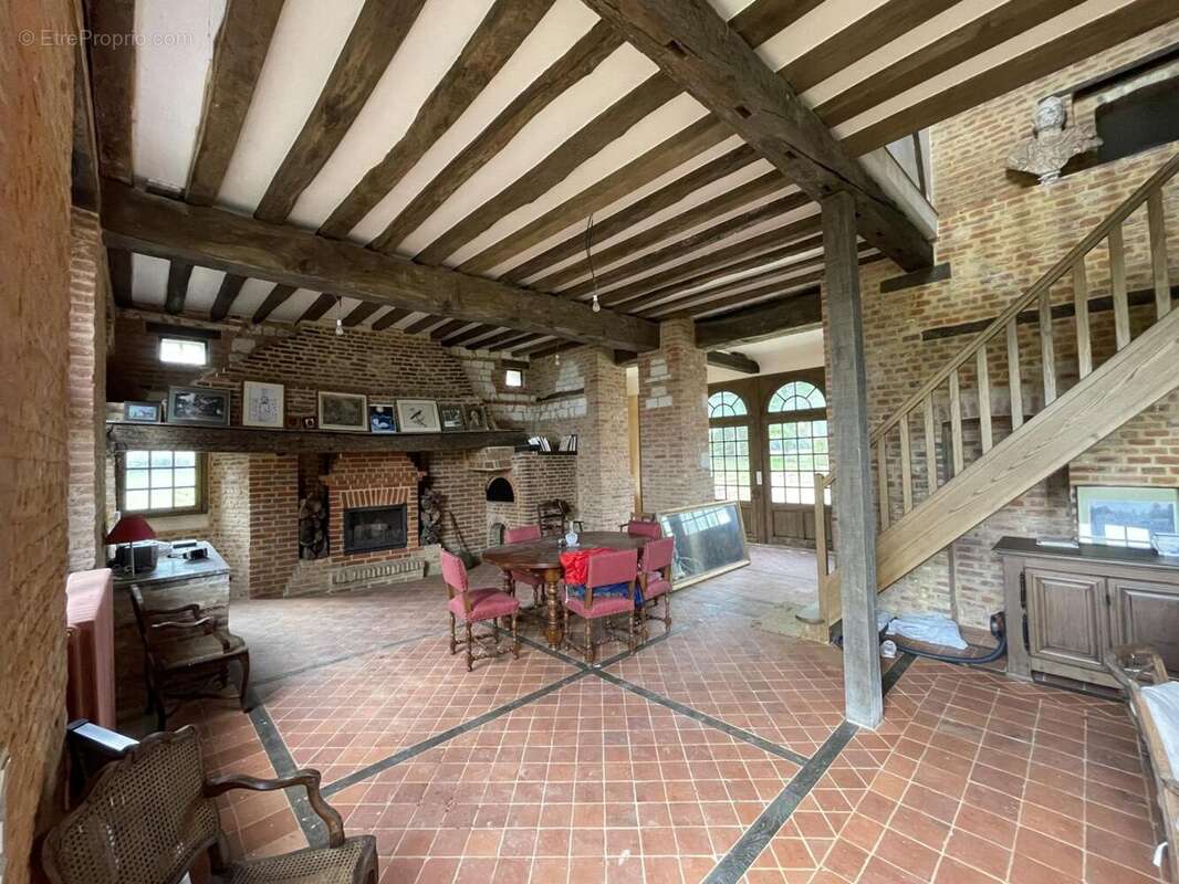 Maison à FOUCAUCOURT-HORS-NESLE