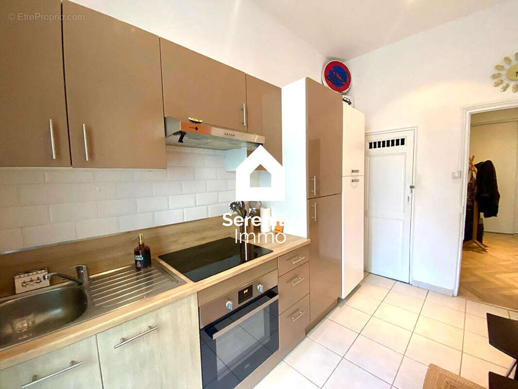 Appartement à MARSEILLE-6E
