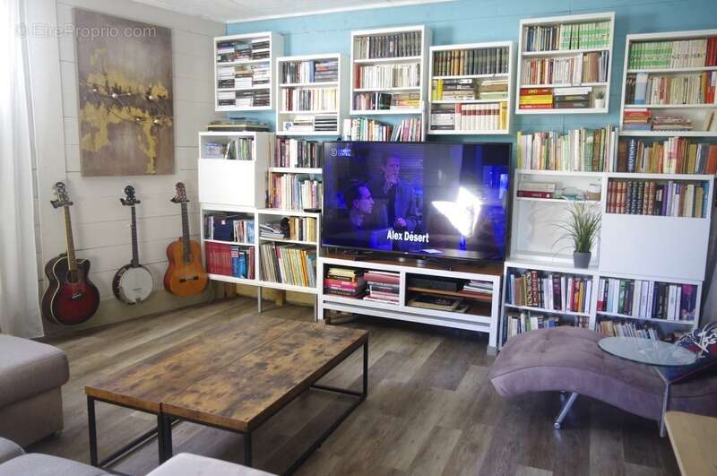 Maison à VIC-FEZENSAC