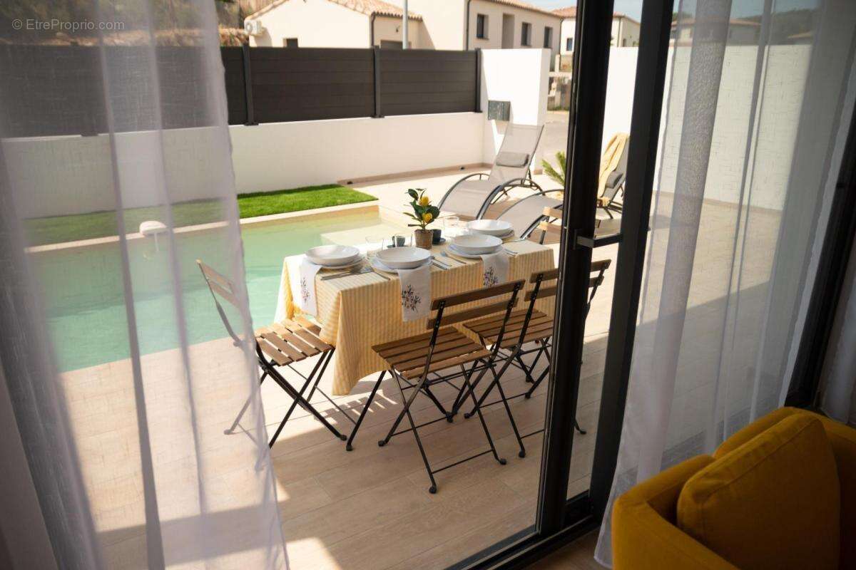 Villa 110 M2, 3 chambres, terrain 378 M2, piscine - photo 2