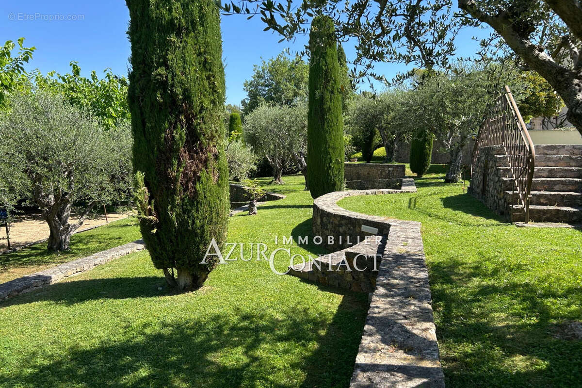 Maison à MOUGINS