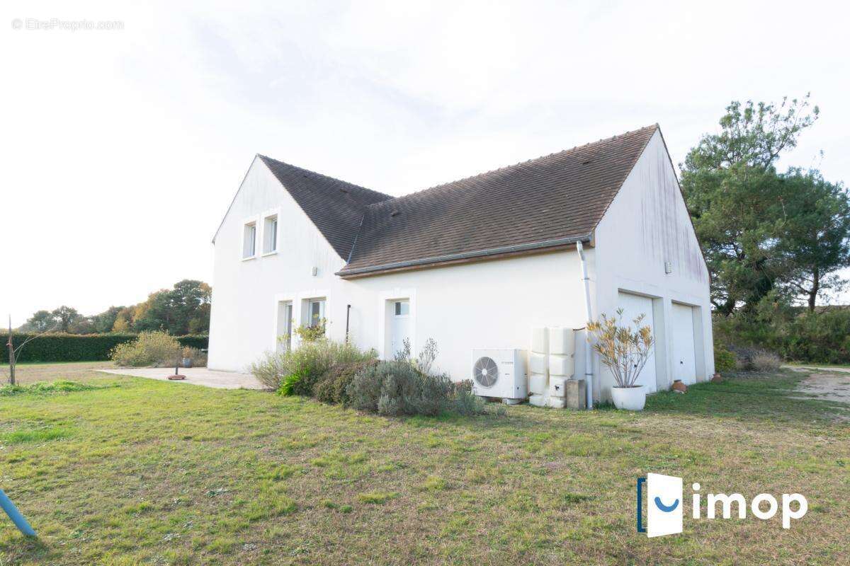 Maison à CHATEAUNEUF-SUR-LOIRE