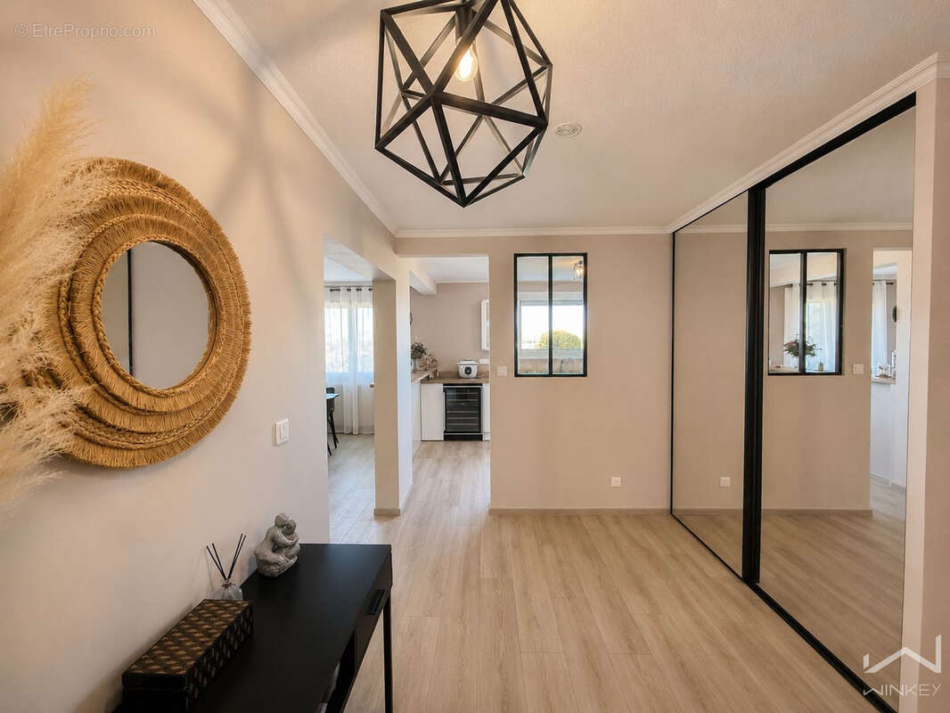 Appartement T3 de 90 m2   Résidence Les Trois Châteaux   Montélimar - photo 4