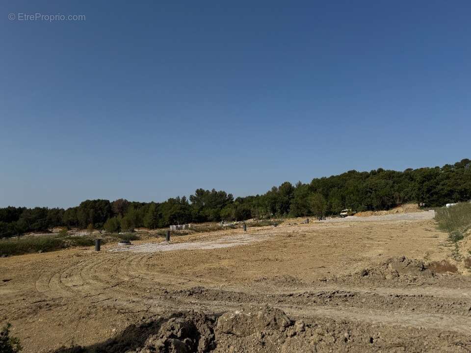 Terrain à ASSAS