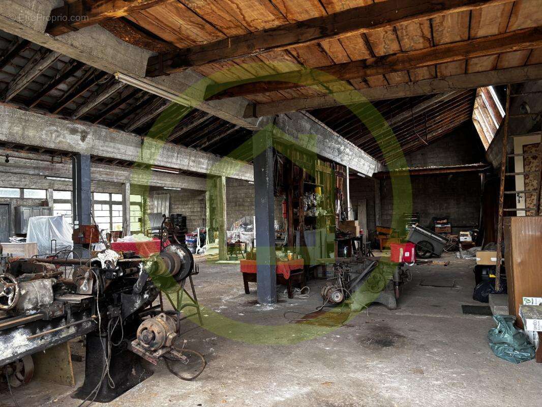 Maison à SAINT-MEDARD-LA-ROCHETTE