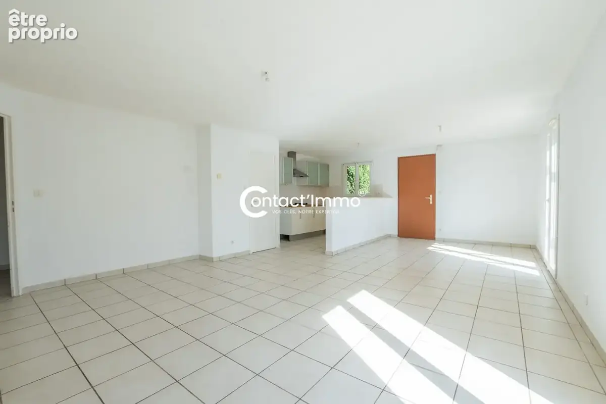Maison 5 pièces 97 m² à vendre à Lezoux (63190) - photo 2