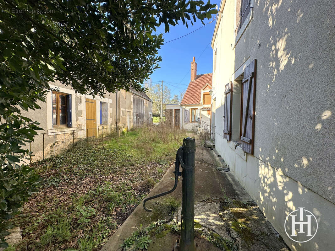 Maison à LA CELLE-CONDE