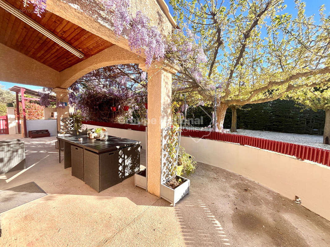 Maison 4 chambres + piscine & garage - photo 10