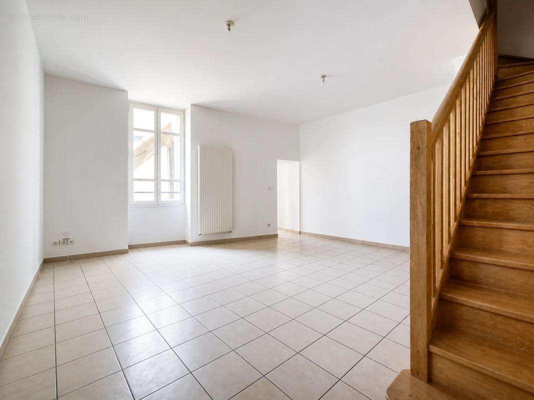 Appartement 3 pièces de 75 m² à Valence - photo 4