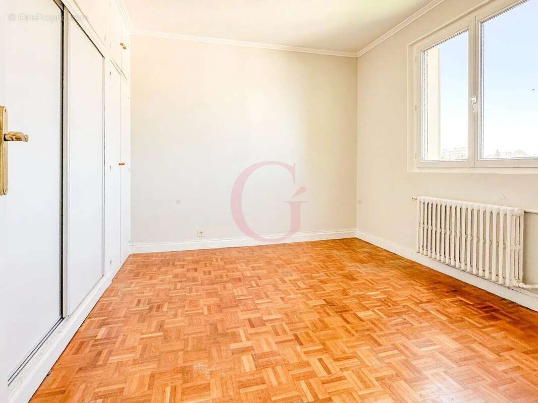Appartement à BOURG-LA-REINE