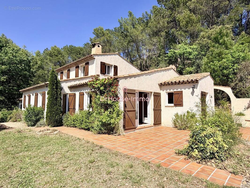 Maison à SALERNES