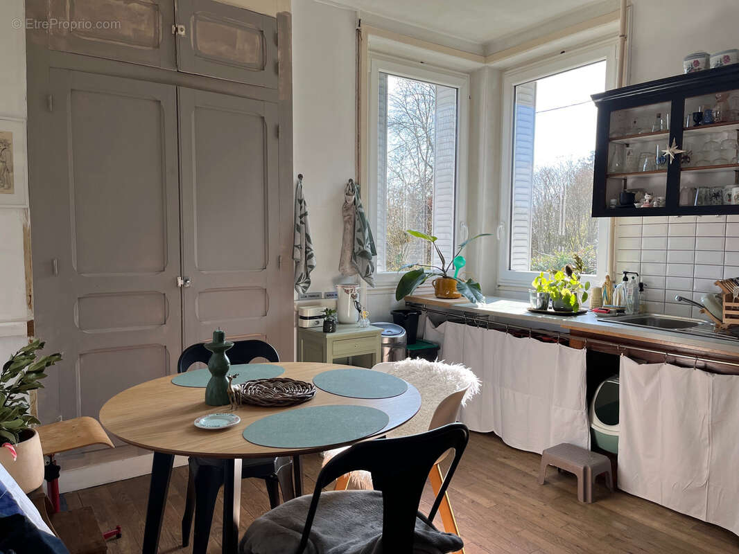 Maison à COUSSAC-BONNEVAL