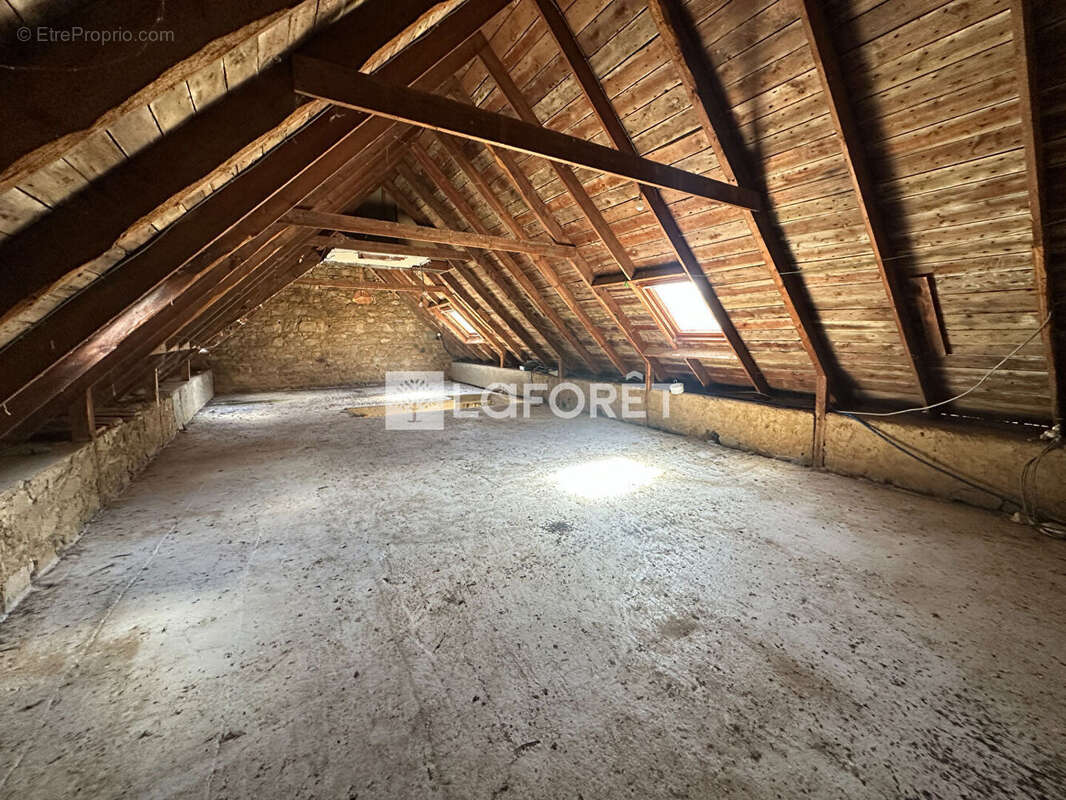 Corps de ferme 2,3ha vue imprenable - photo 14