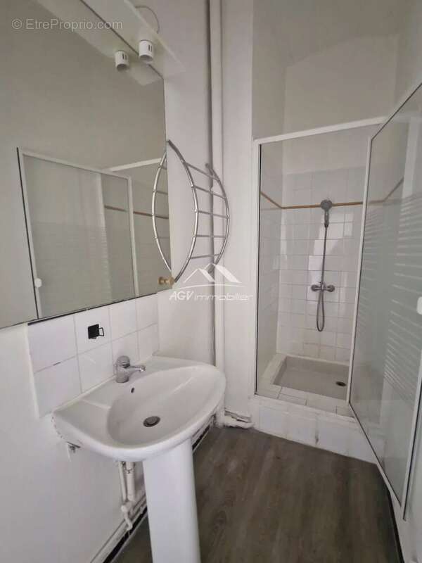 Appartement à MOLIERES-SUR-CEZE