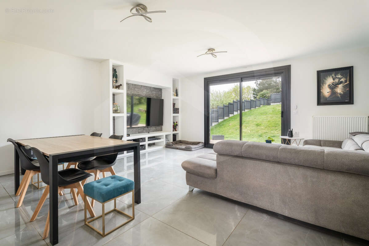 Maison à CAUVILLE-SUR-MER