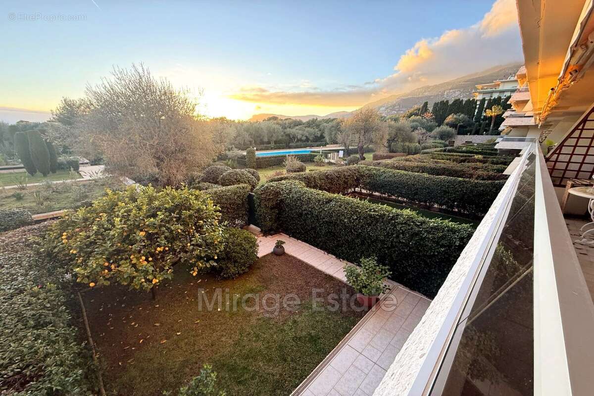 Appartement à ROQUEBRUNE-CAP-MARTIN