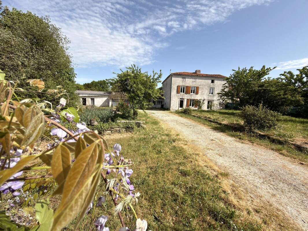 Maison à RAIX