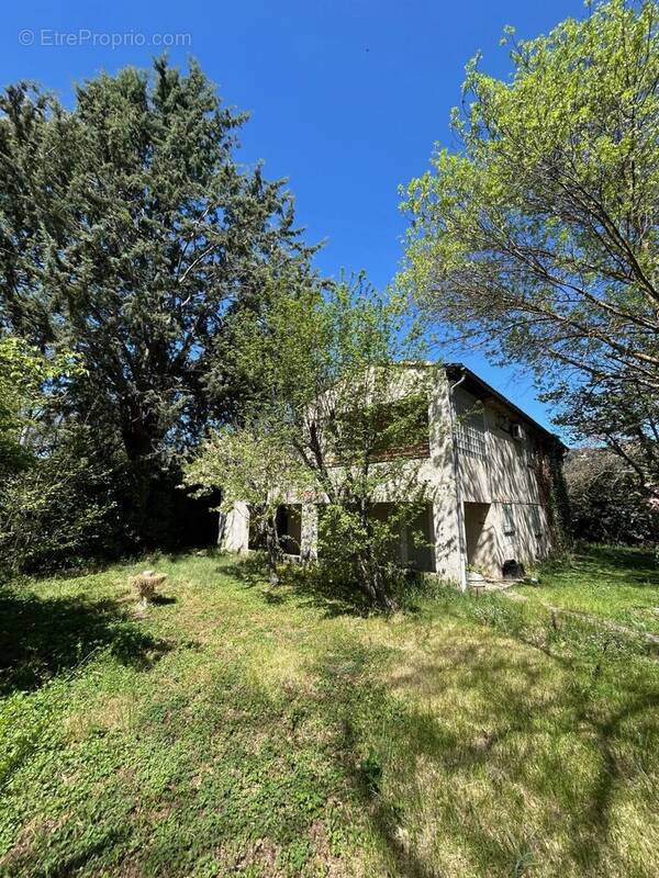 Maison à JOUQUES