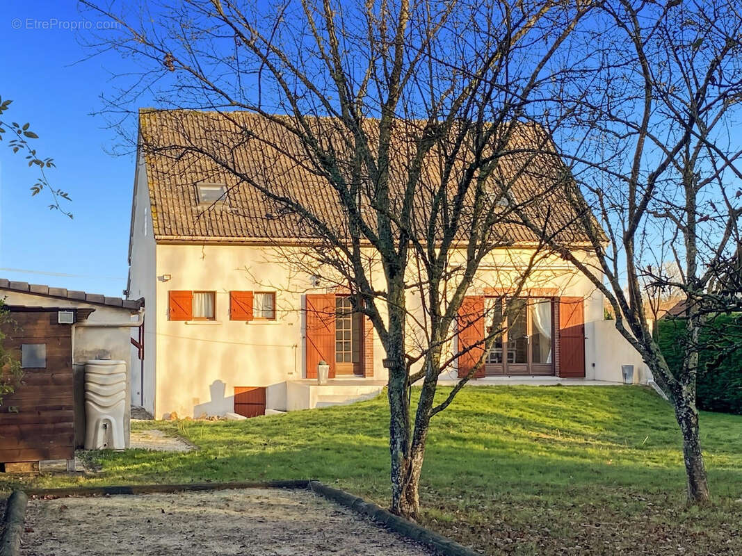 Maison 149 m² à Courtenay  - photo 3