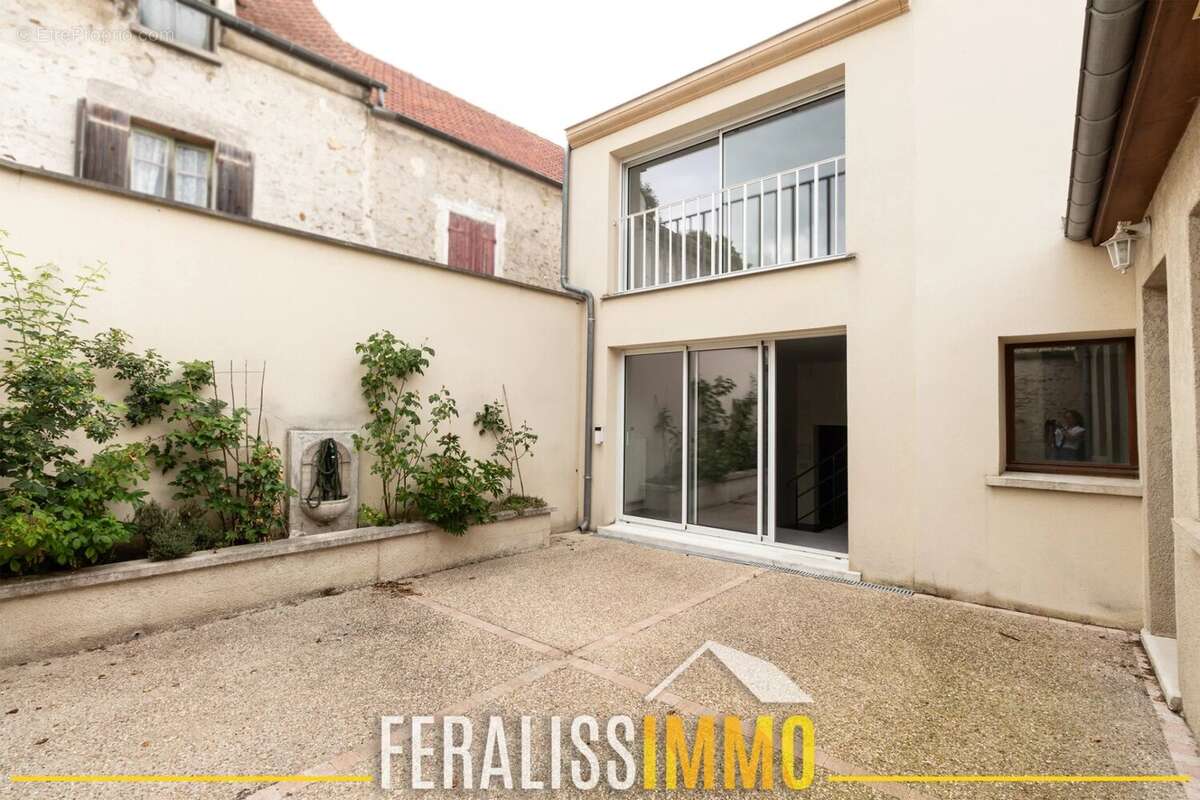 Maison à COURDIMANCHE
