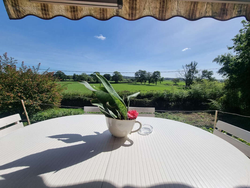 Photo 2 - Maison à VENDENESSE-SUR-ARROUX