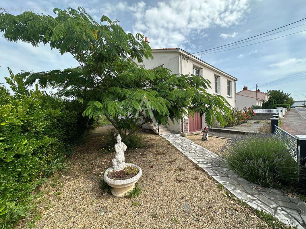Maison à AIZENAY