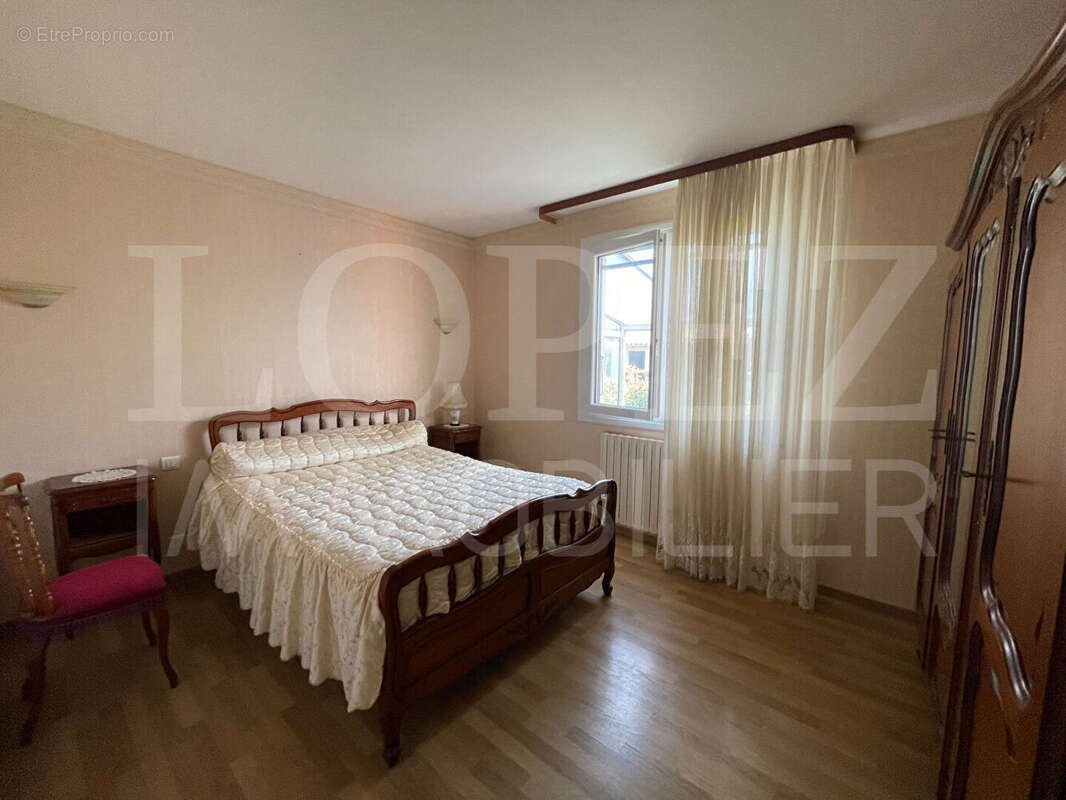 Maison à LABRUGUIERE