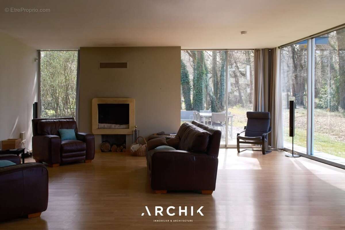 Maison à SAINT-SULPICE-ET-CAMEYRAC