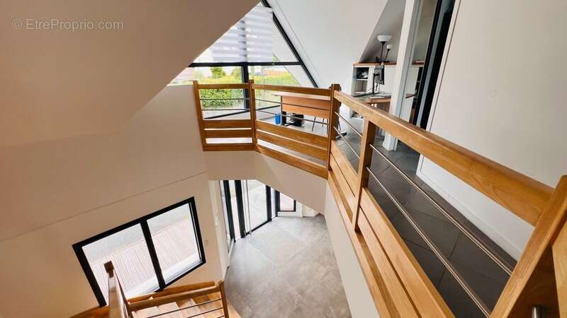 Local/bureau à vendre QUIMPER - 670 m² - Parking  Quartier Ty Pont Kerroué - photo 6