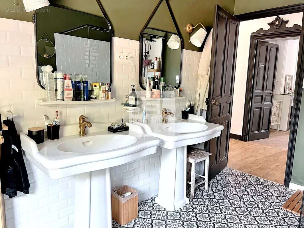 Maison à BAGNOLS-SUR-CEZE