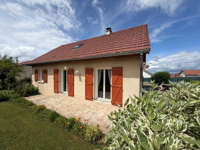 Maison à VALDAHON