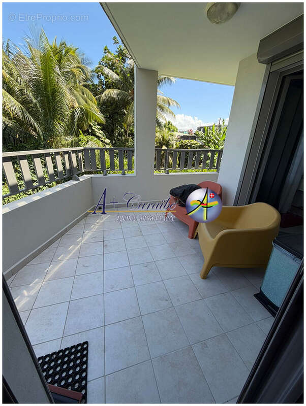 Appartement à BAIE-MAHAULT